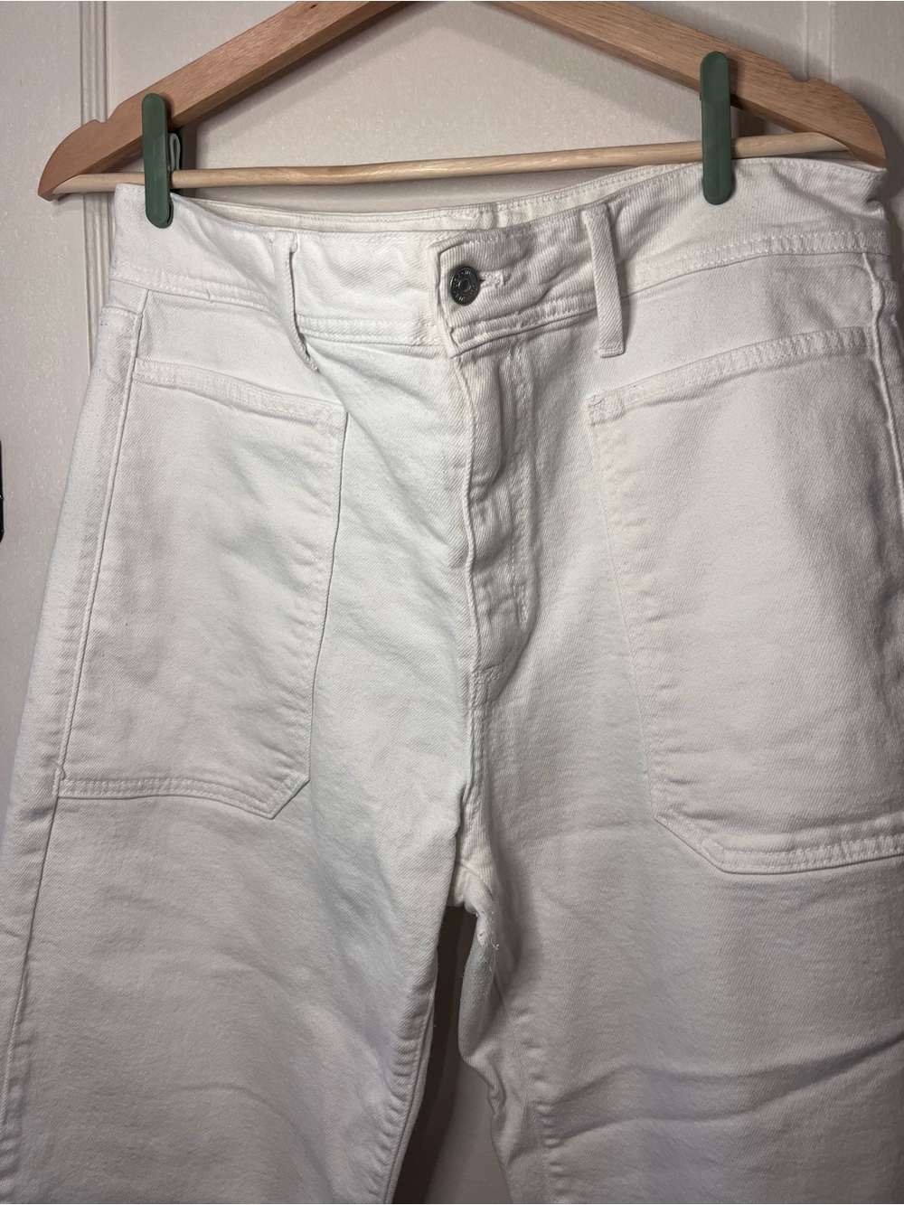 White High-Rise Cropped Wide Leg Jeans